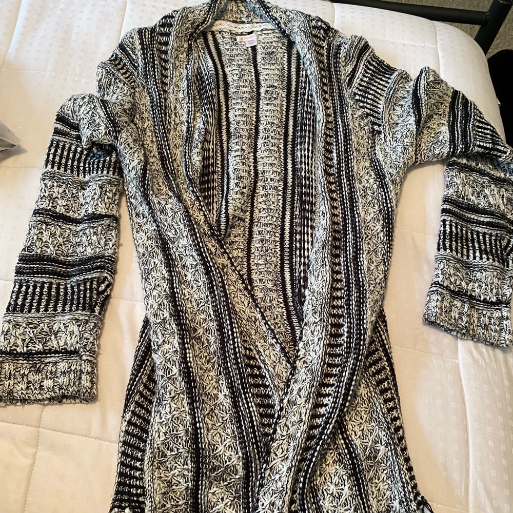 Black and white long cardigan with tassels